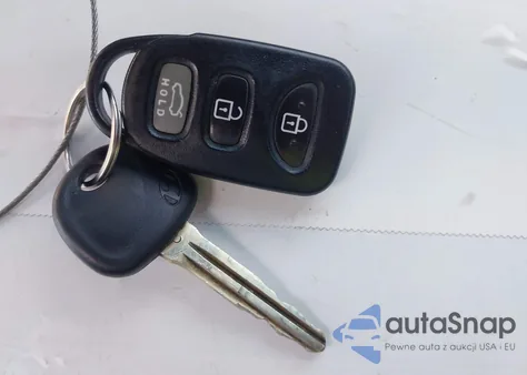 2013 Hyundai Elantra Gls from USA, damaged, VIN KMHDH4AE4DU765489